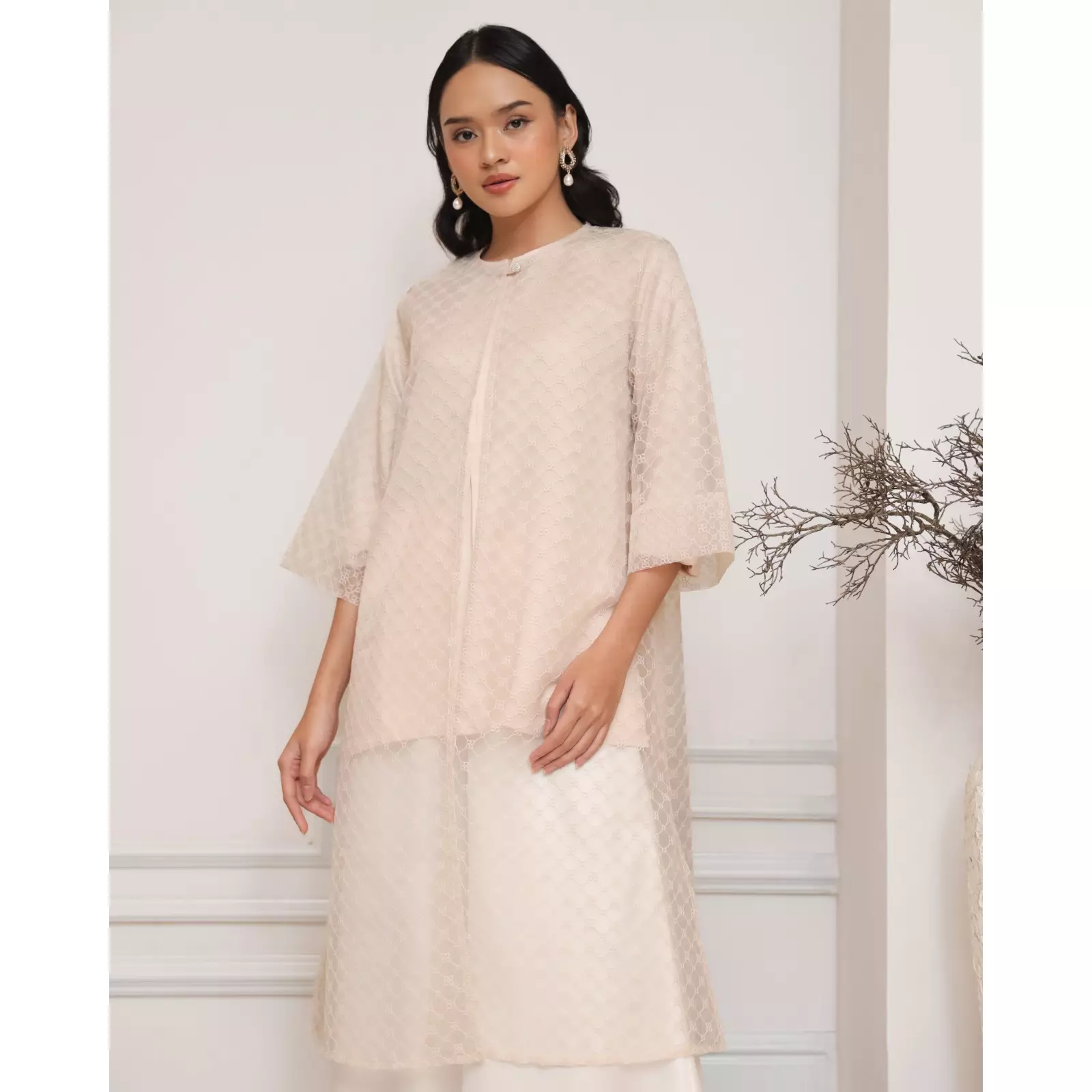 Geulis.id RAZIQA OUTER - Beige