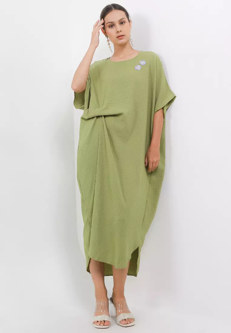 Texture Ruched Kaftan With Pin