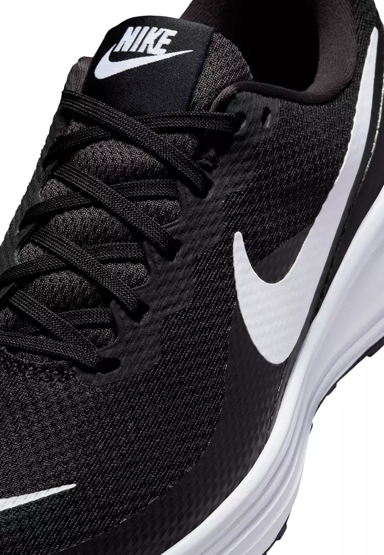 Revolution 8 Road Running Shoes