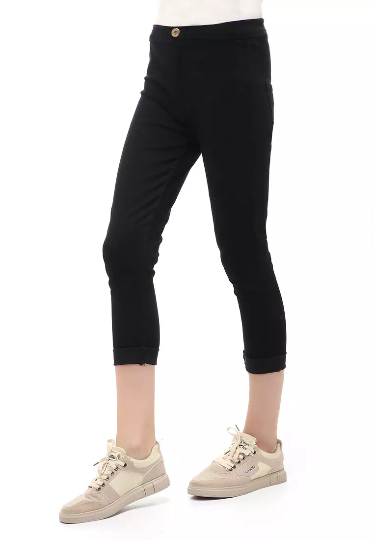Jeans 7/9 Bawahan Wanita High Waist Design Simple Relaxed Fit - Black