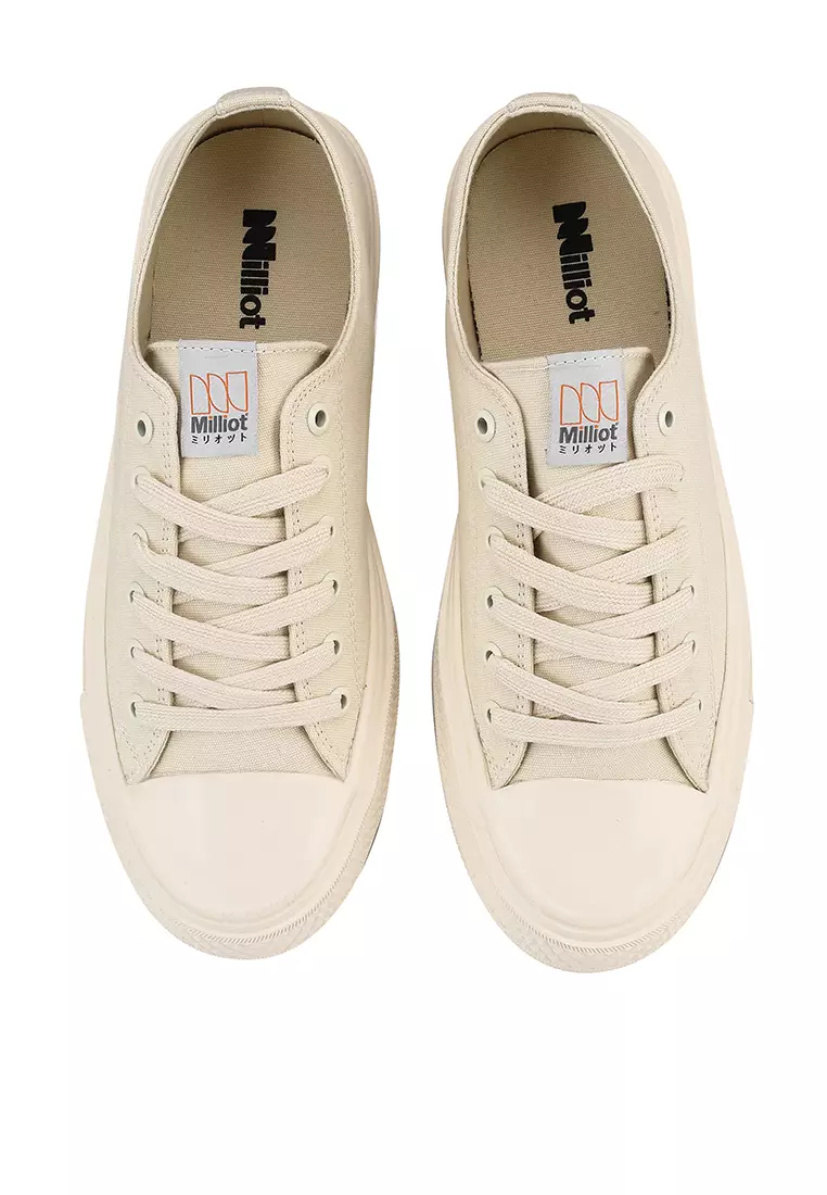 Beatie Rounded Toe Sneakers