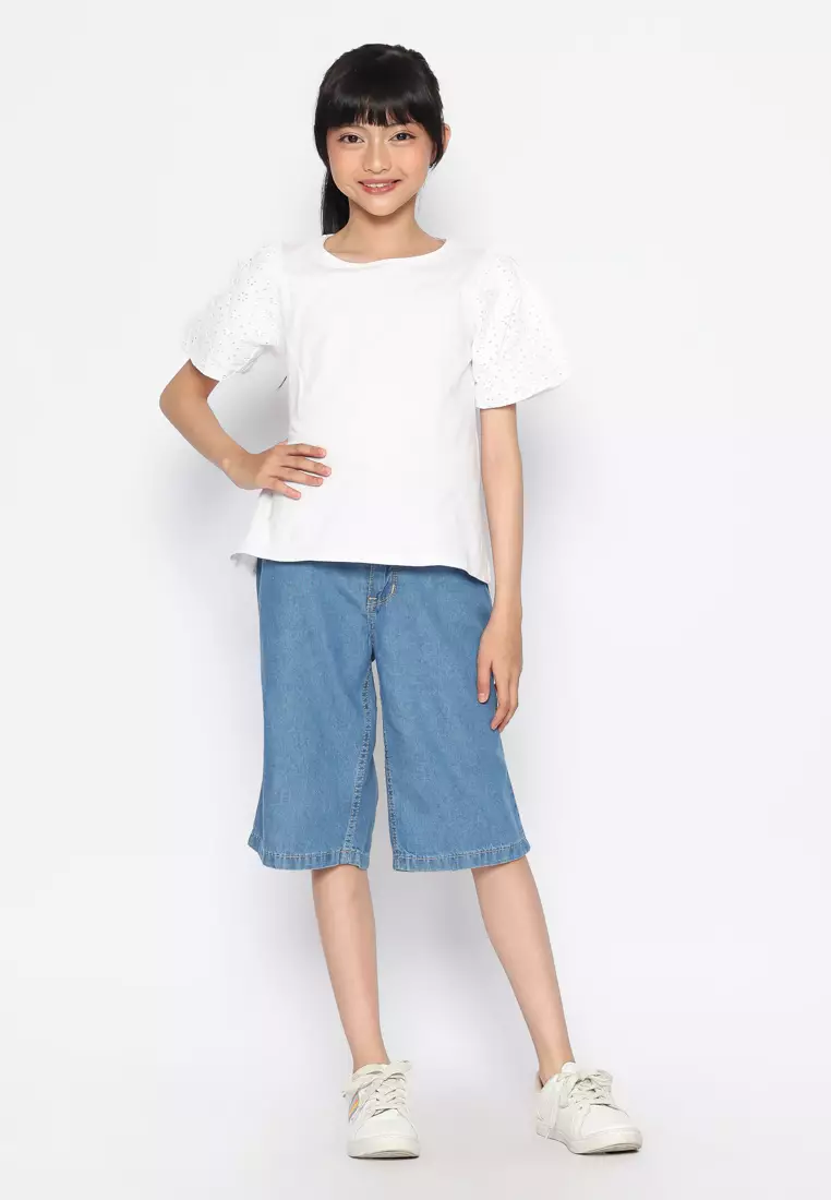 Celana Pendek Anak Perempuan Jeans Mid Blue With Model - CHEERS
