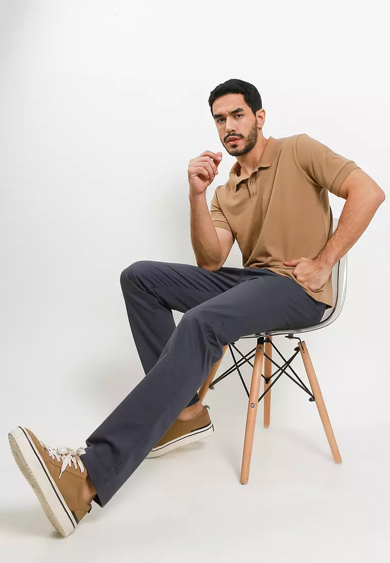 Men's Essential Khakis Pants