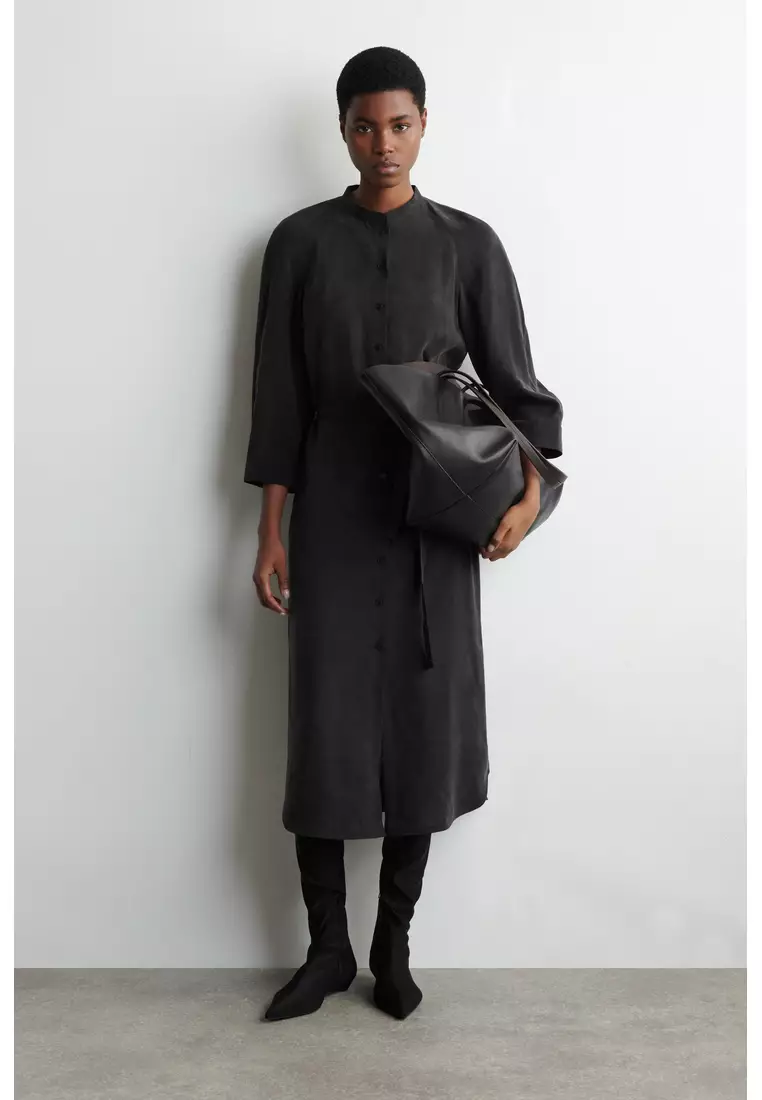 BELTED COLLARLESS MIDI SHIRT DRESS