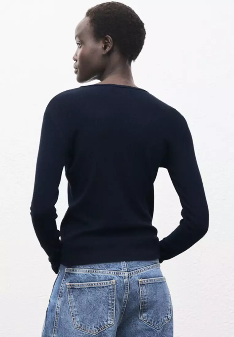 Ribbed Long-Sleeved T-Shirt