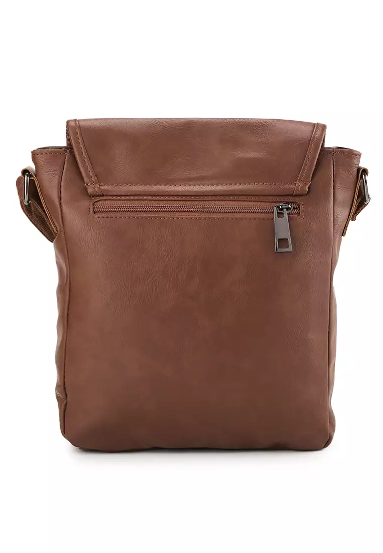 Distressed Leather Hunter Crossbody Bag