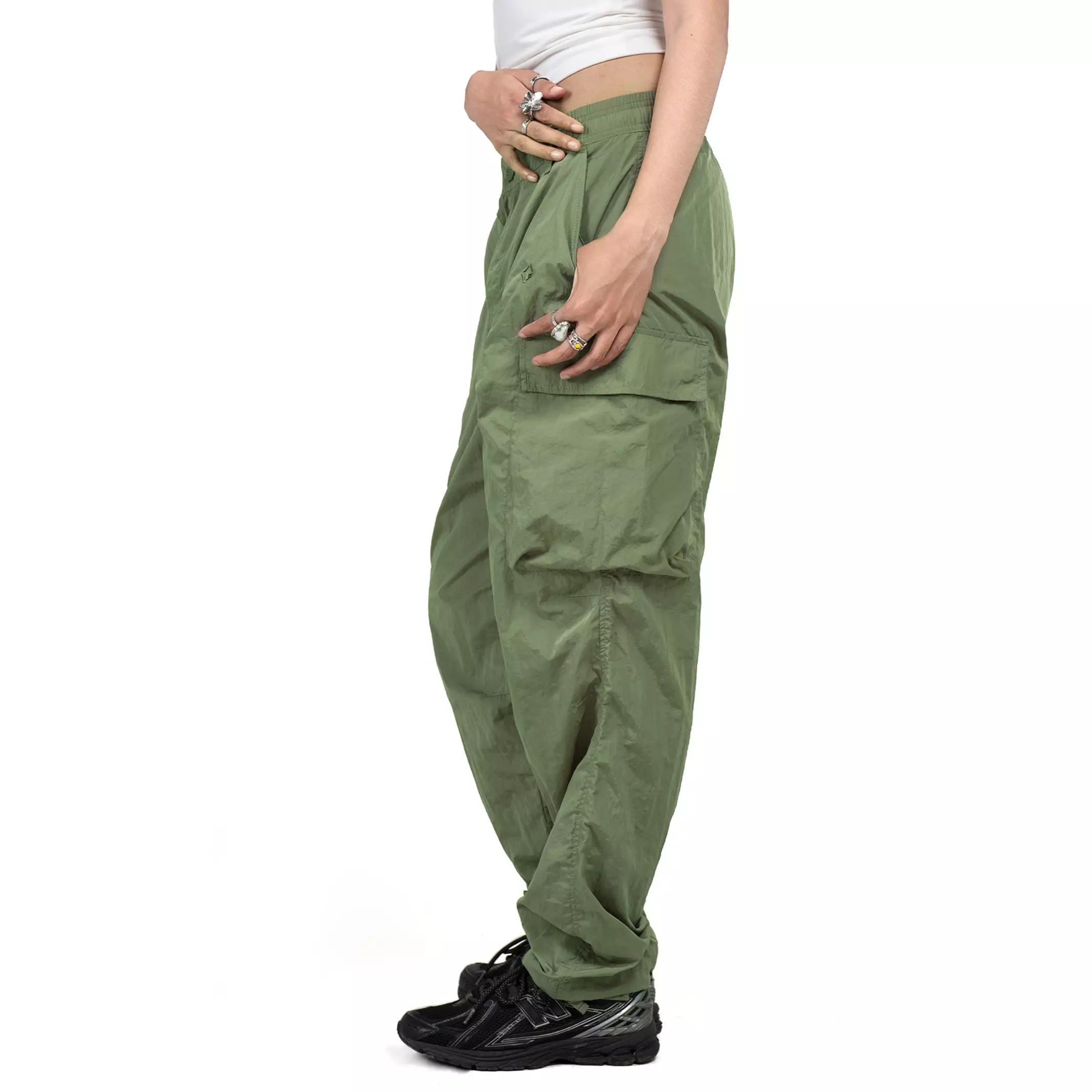 Gloaming Celana Panjang Cargo Parasut Crinkle Army Unisex
