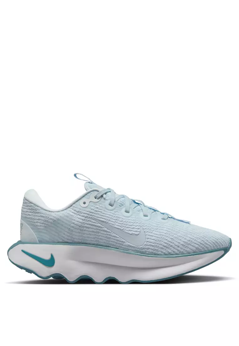 Motiva Walking Shoes