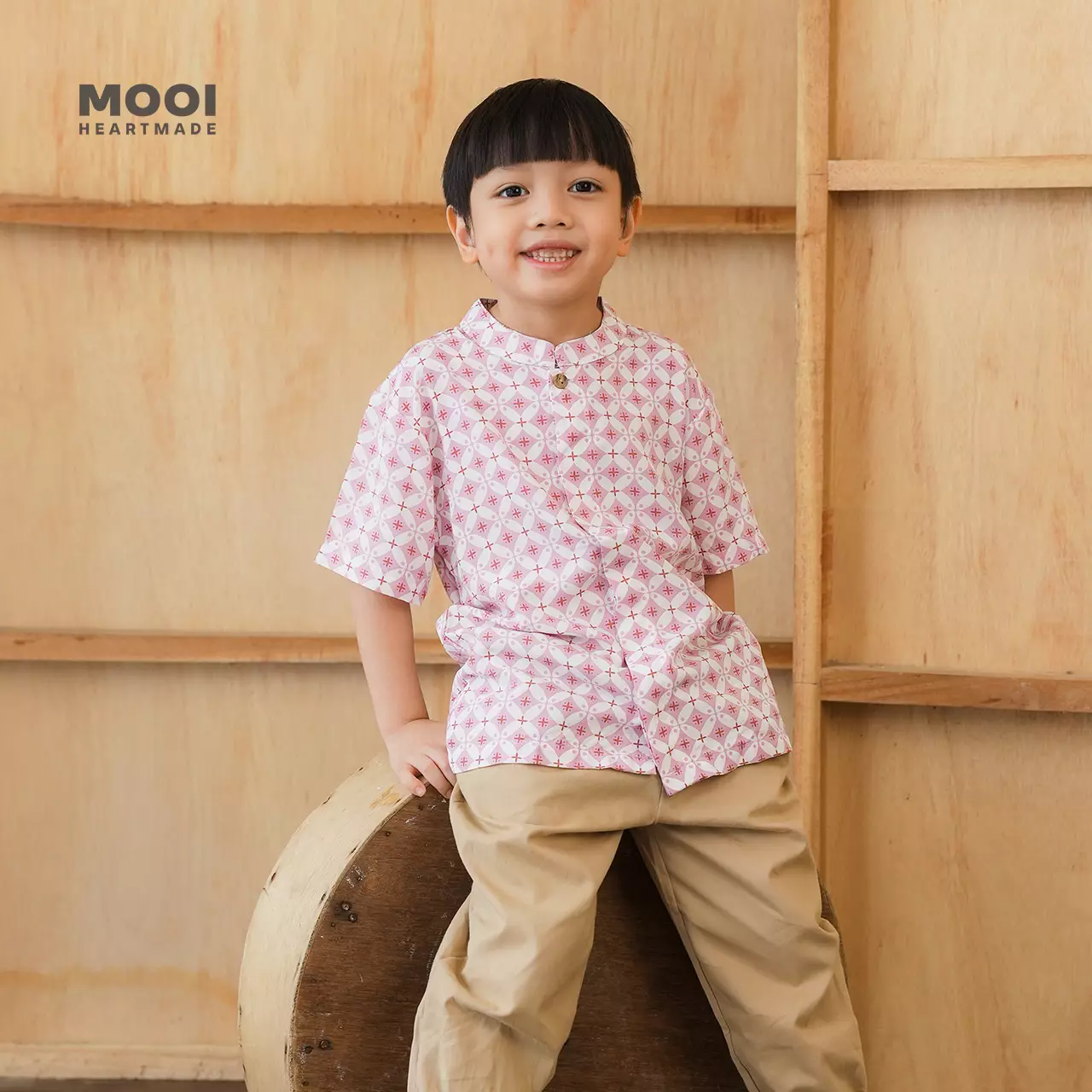 Mooi Atasan Batik Kemeja Anak Laki-Laki Sadewa Batik Shirt - Red Ruby