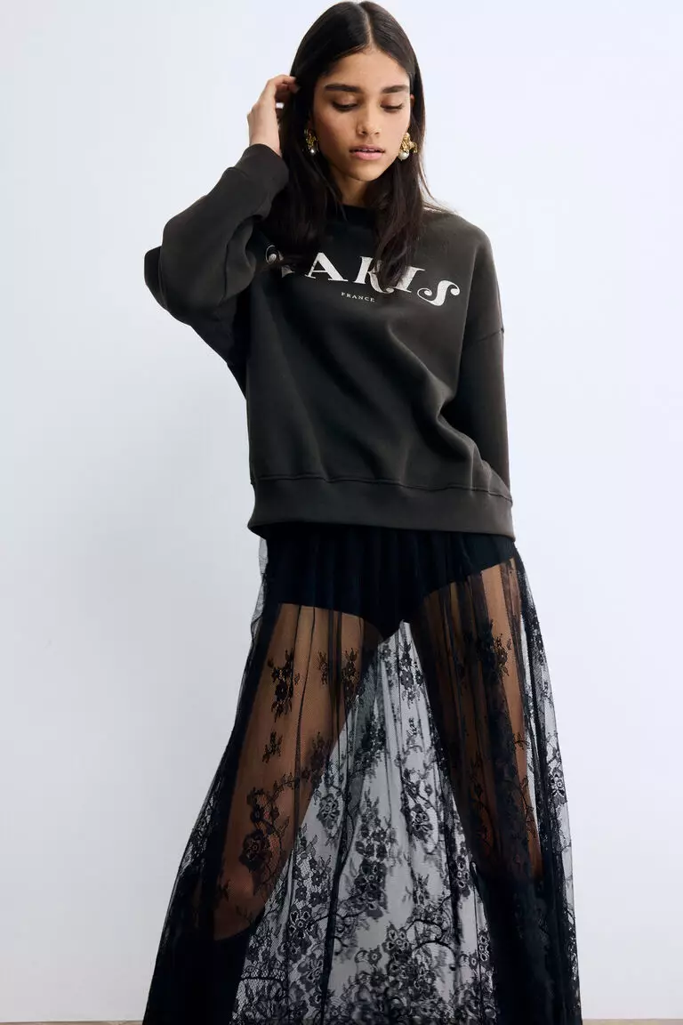 Sweatshirt