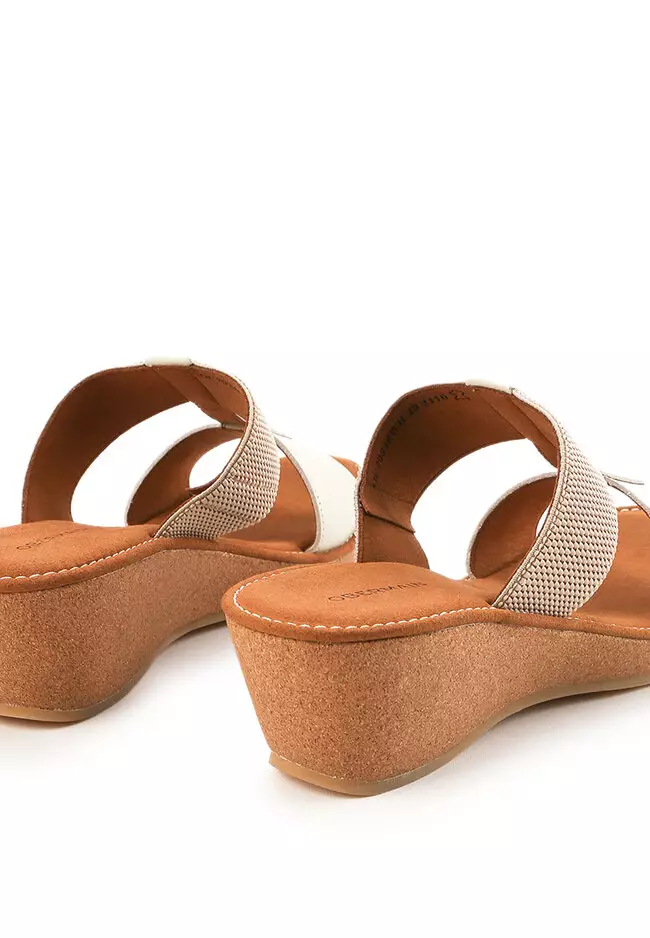 Jasmin Mabley - Slip On