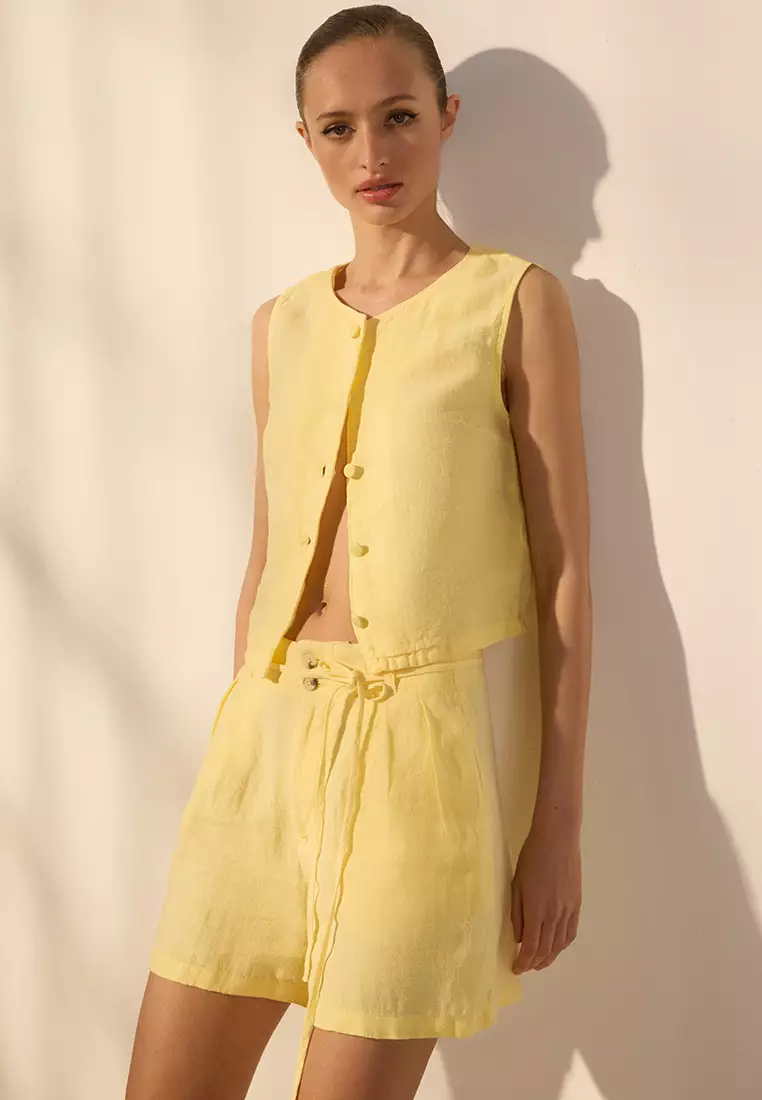 Yellow 100% Linen Waist Tie Detailed Mini Shorts Twoss25Sr00088