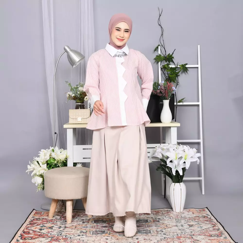 Katya Kemeja Peplum Zigzag - Soft Pink M19997 R44S1