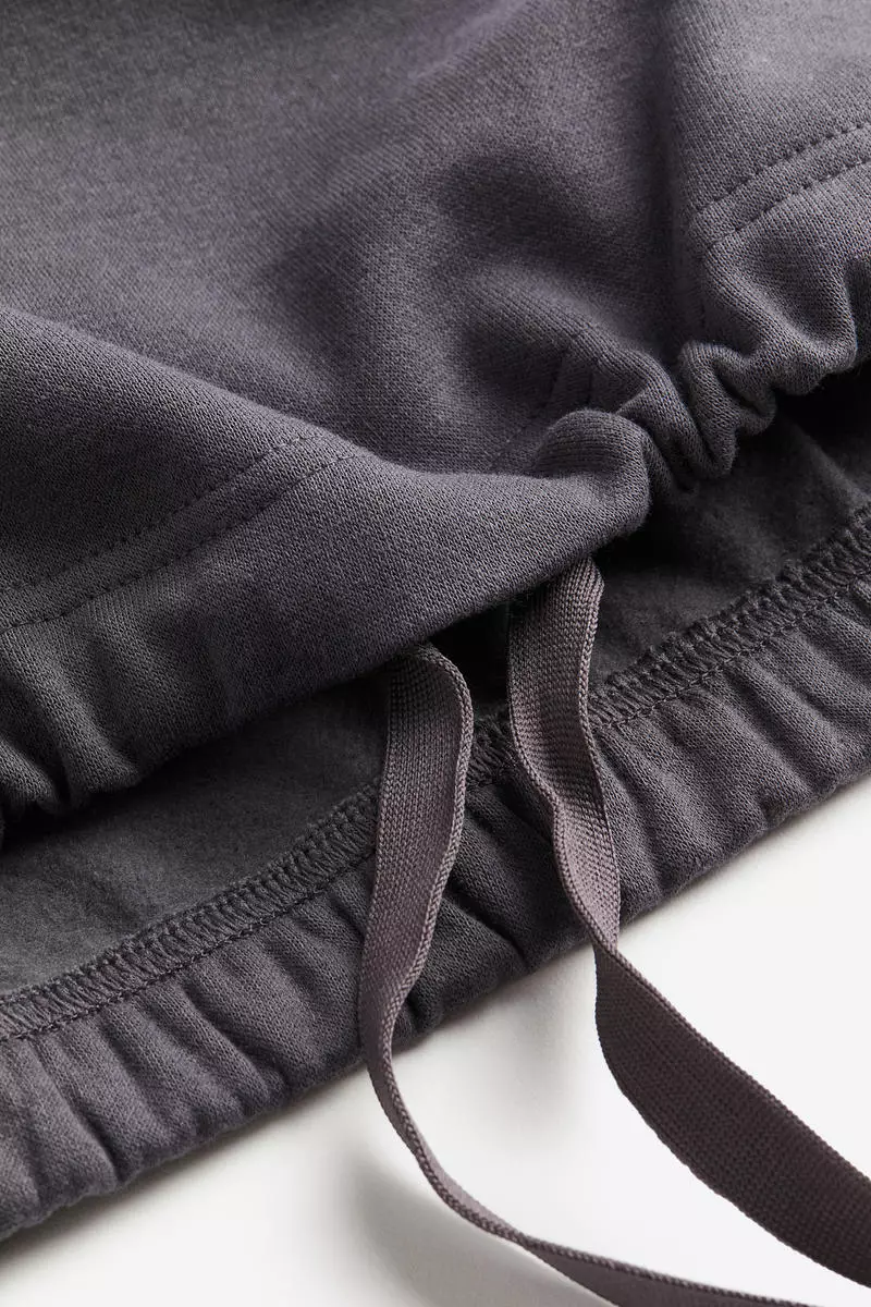 Drawstring-hem hoodie