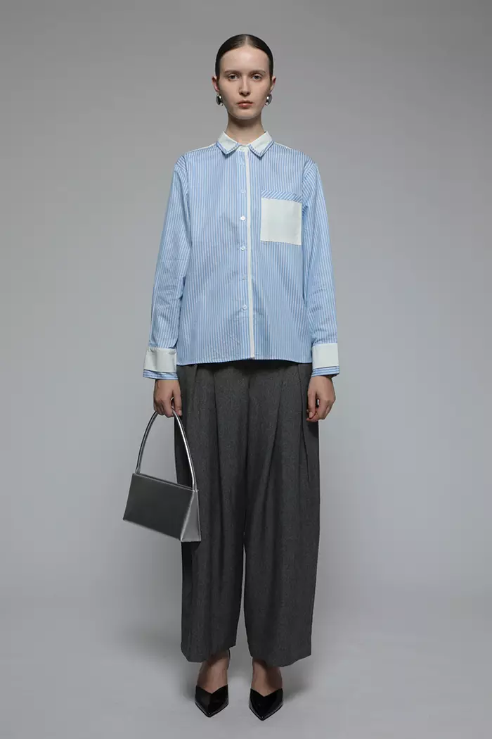 COTTONINK Studio - Atasan Kemeja Wanita Light Blue Striped Lumen #StudioEssentials