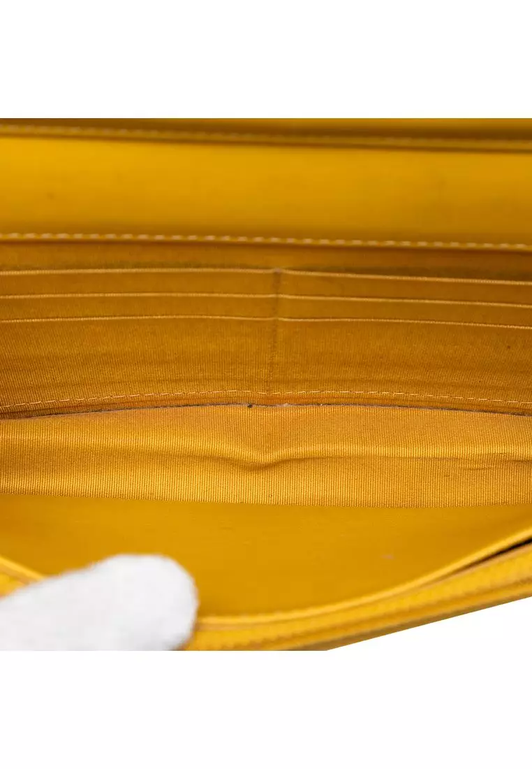 Pre-Loved Chanel Caviar Cc Filigree Wallet On Chain