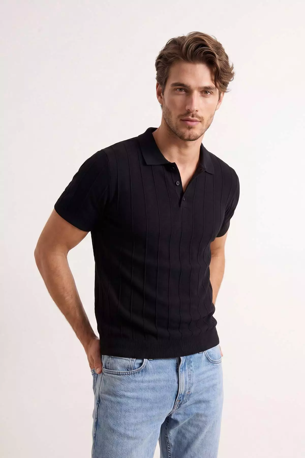 Black Slim/Fitted Fit Textured Polo Neck T-Shirt Tmnss26Po00039
