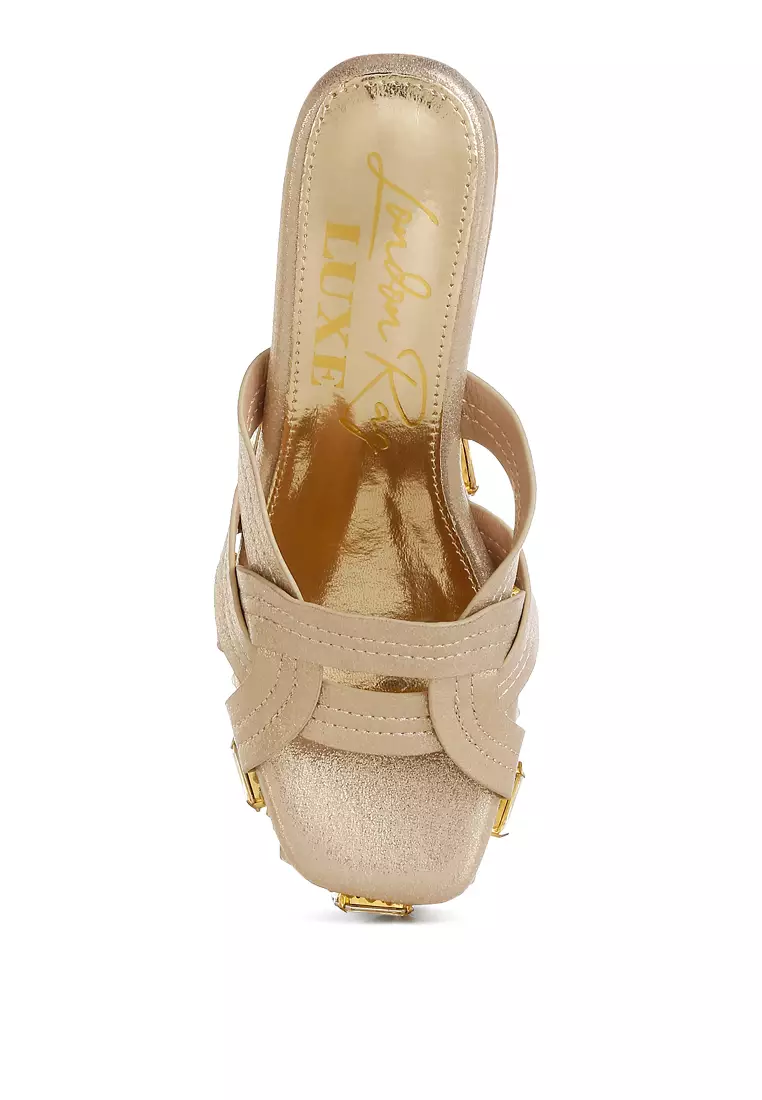 Sandal Potongan Berlian Imitasi & Berlian Imitasi Tebal dalam Warna Emas