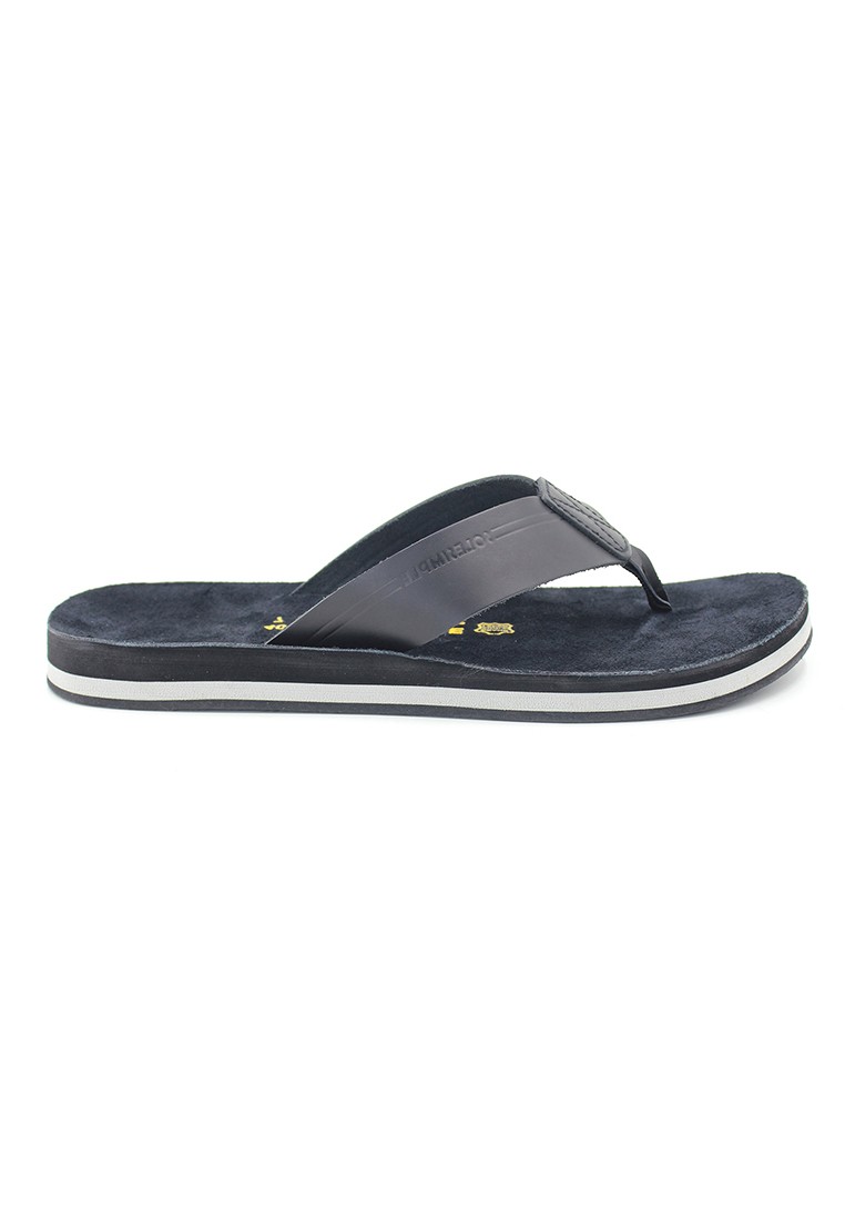 Quebec - Black Leather Sandals & Flip Flops