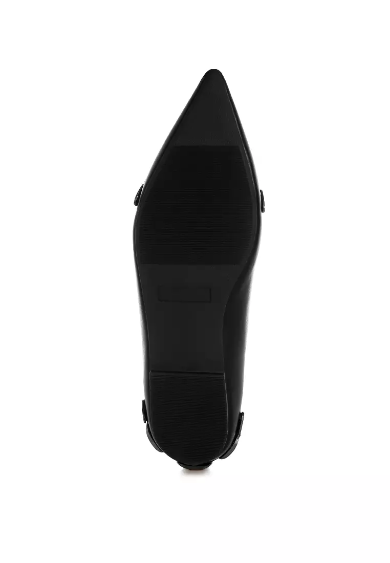 Detail Ikat Pinggang Balerina Berwarna Hitam