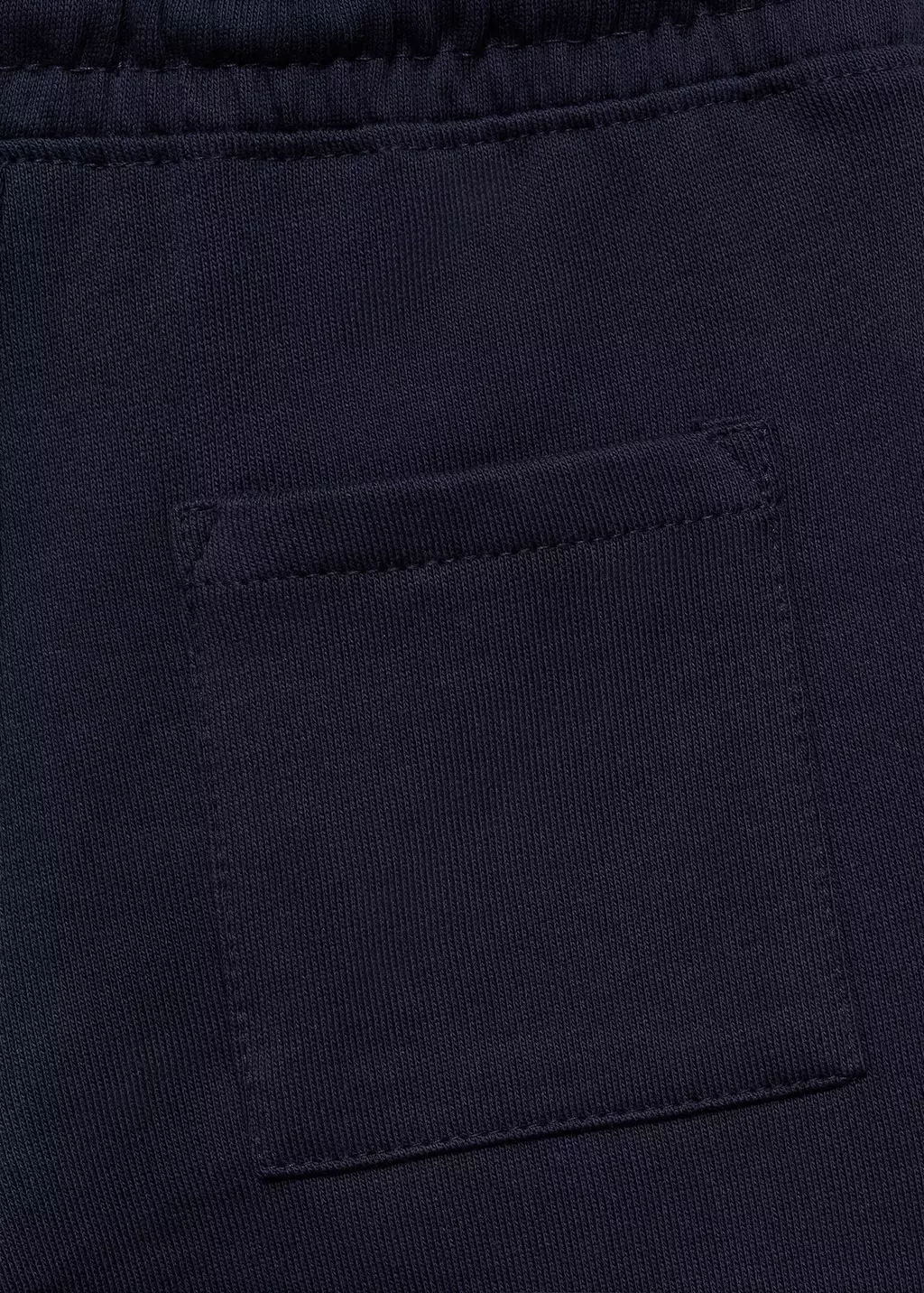 Celana pendek katun dengan karet