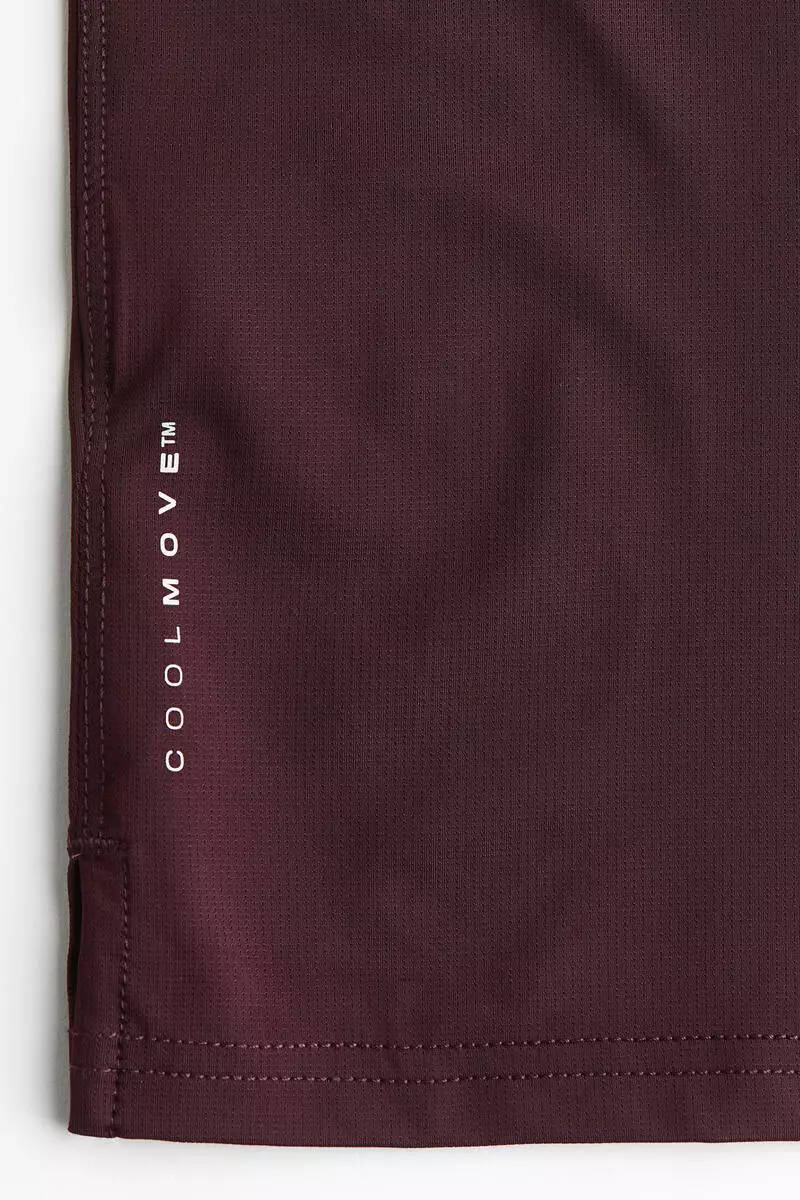 Muscle Fit Sports T-shirt with CoolMove™