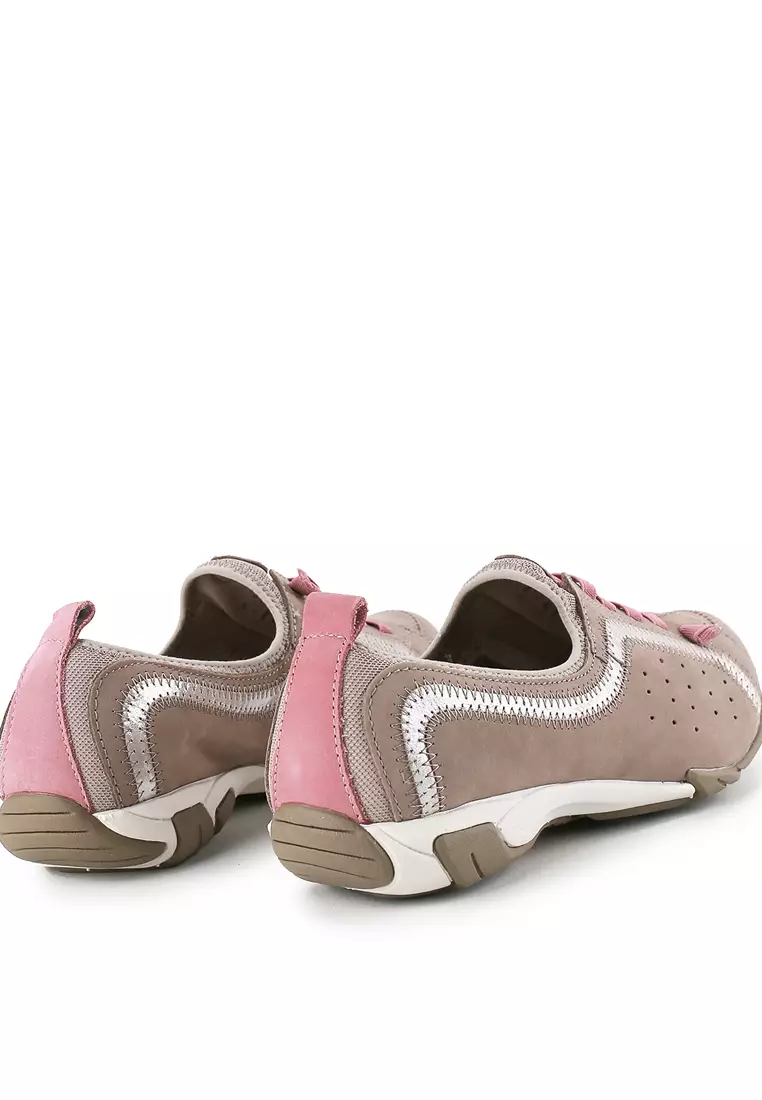 Ladies Casual - Qualify