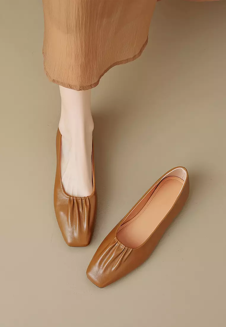 方頭超纖皮平底鞋 WW888-1