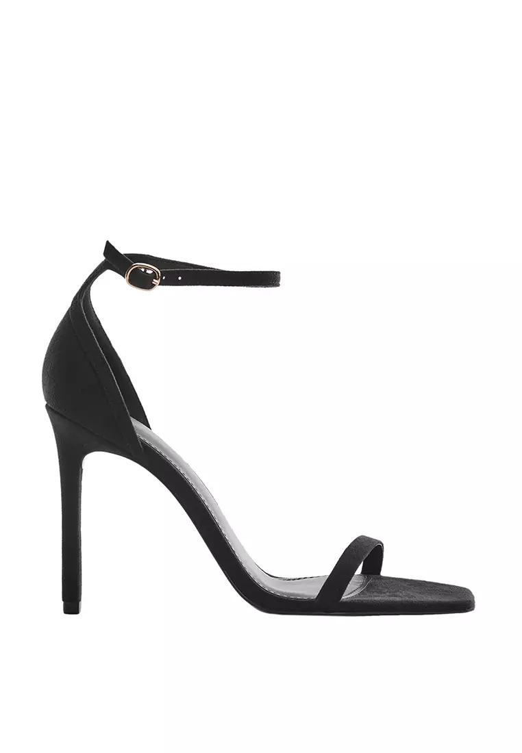 Cuff heels top