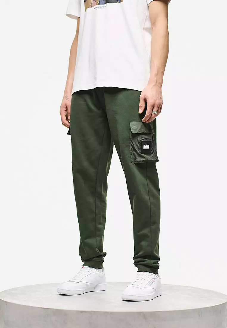 MENS BLACK FOREST LIPPI JOG PANT WITH PARACHUTE POCKETS