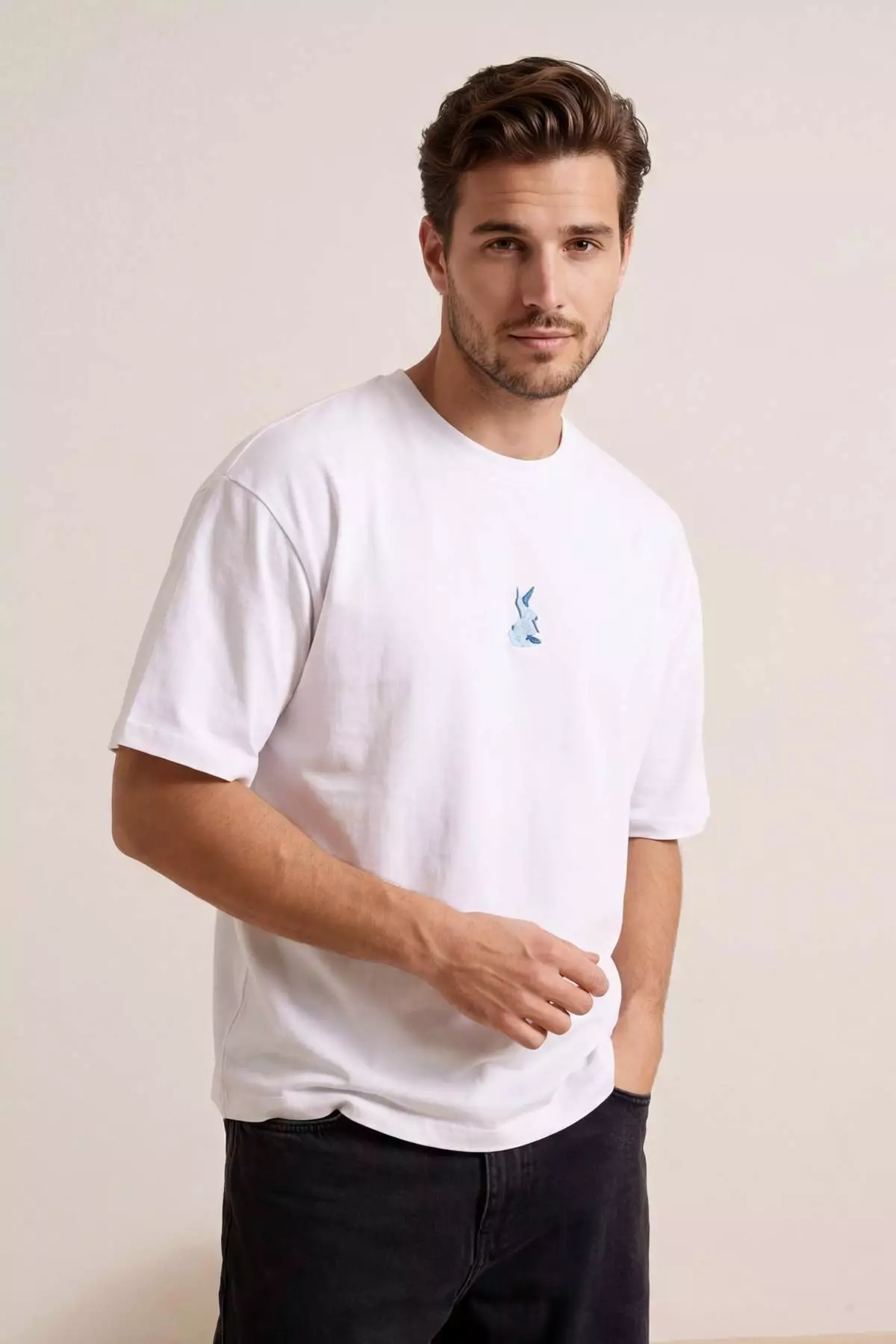 Unisex White Oversize/Wide Cut Rabbit Embroidered 100% Cotton T-Shirt Tmnss23Ts00243