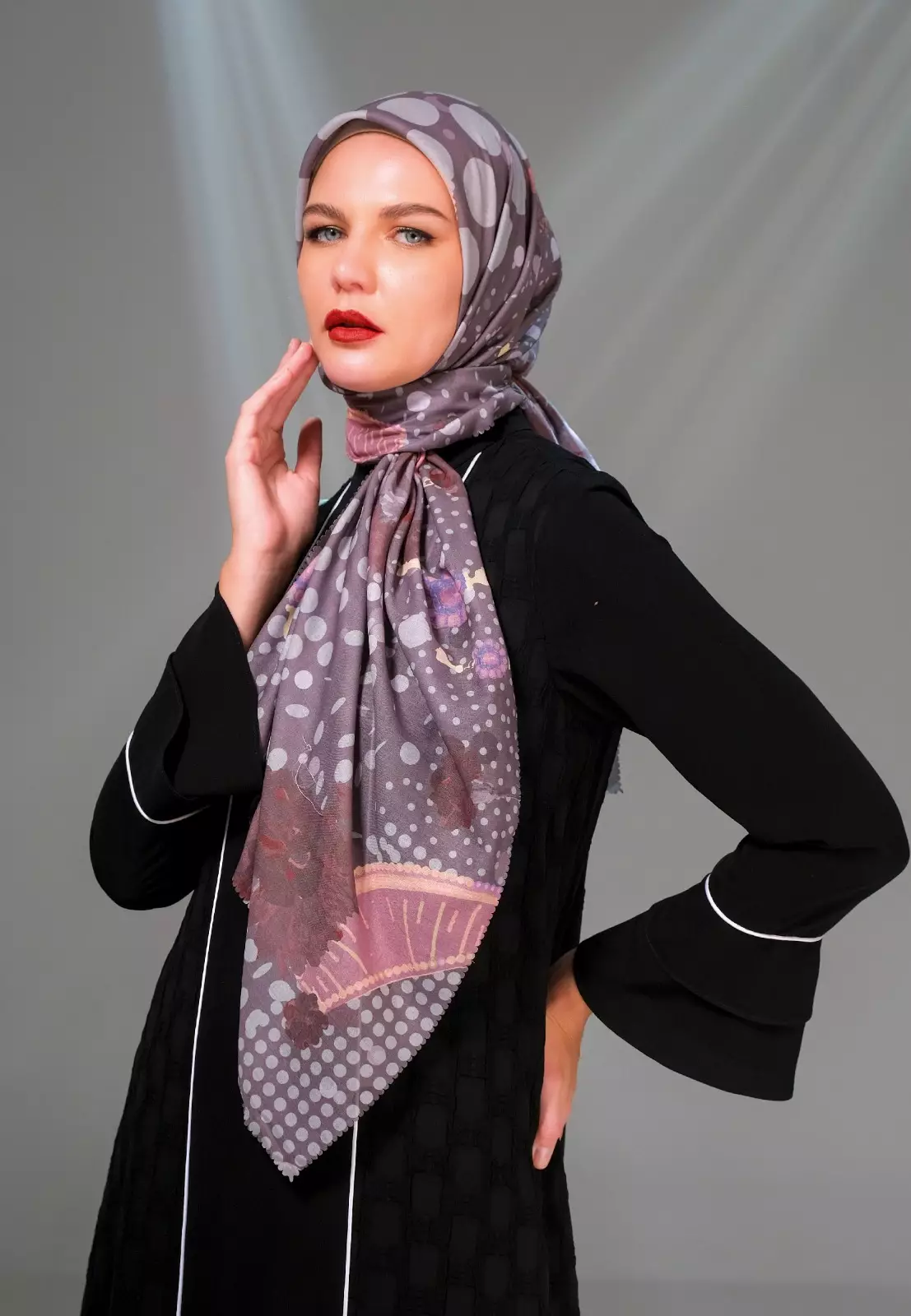 Nessie Printed Scarf | Hijab Kerudung Segi Empat Motif |