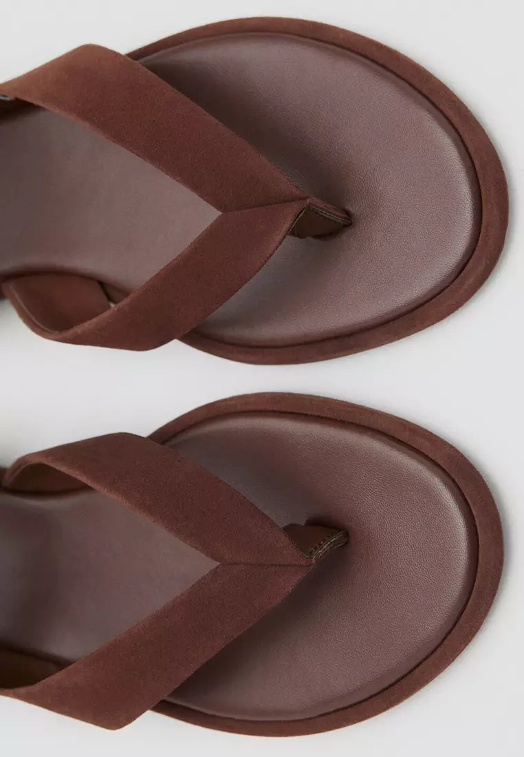 Suede Straps Sandals