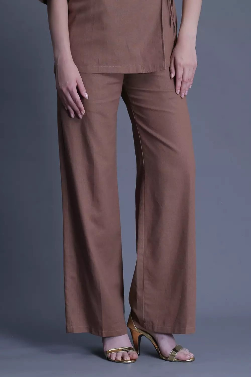 Demure Studio - Essentials Linen Travel - Straight Pants Brown (Only Pants)
