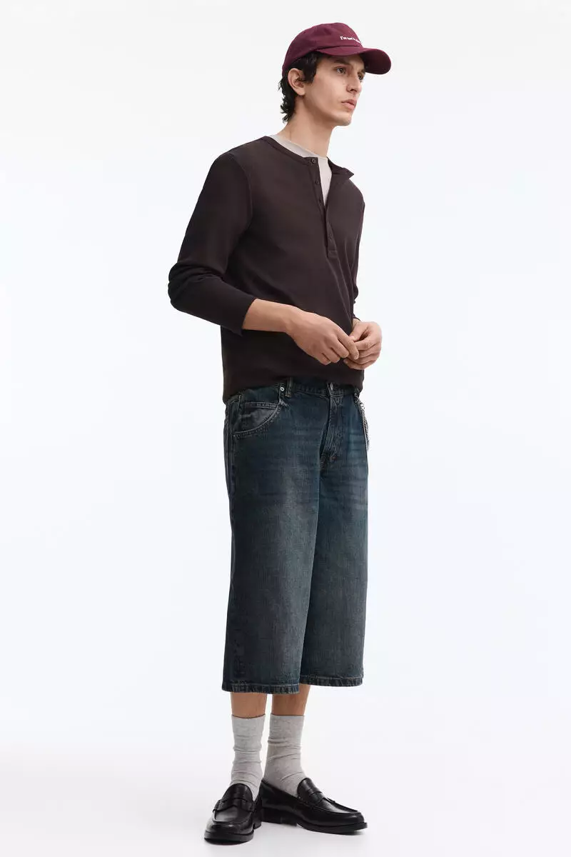 Baggy denim shorts