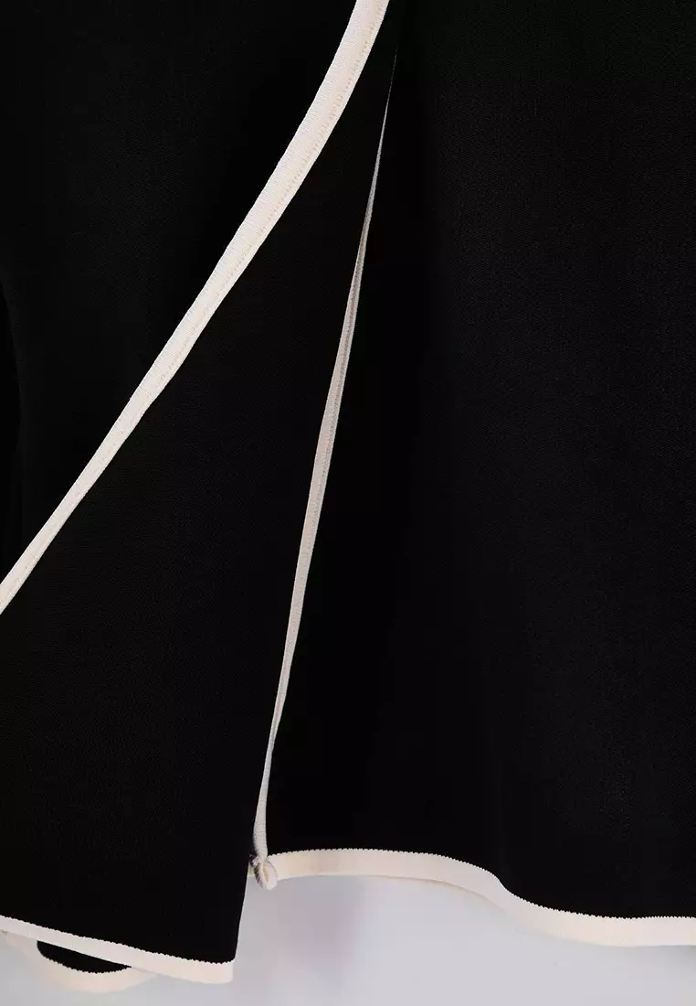 Black Piping Detailed Asymmetrical Cut Knitwear Jacket-Look Cardigan Tbbaw26Av00000