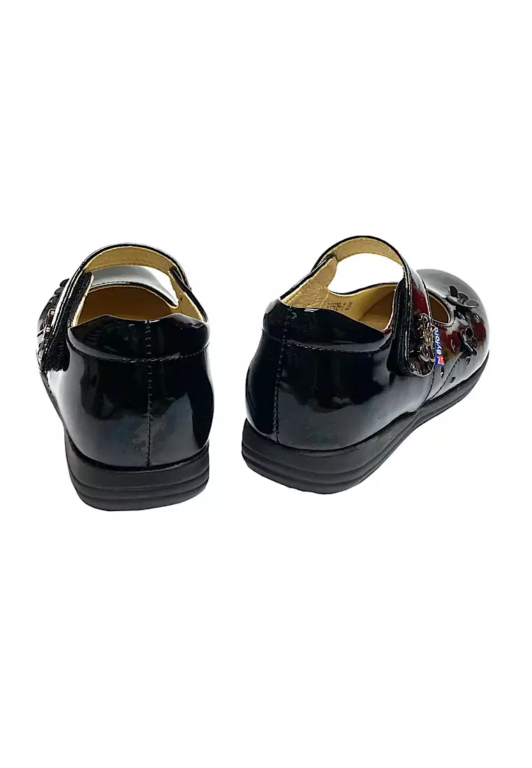 Girls shop patent trainers
