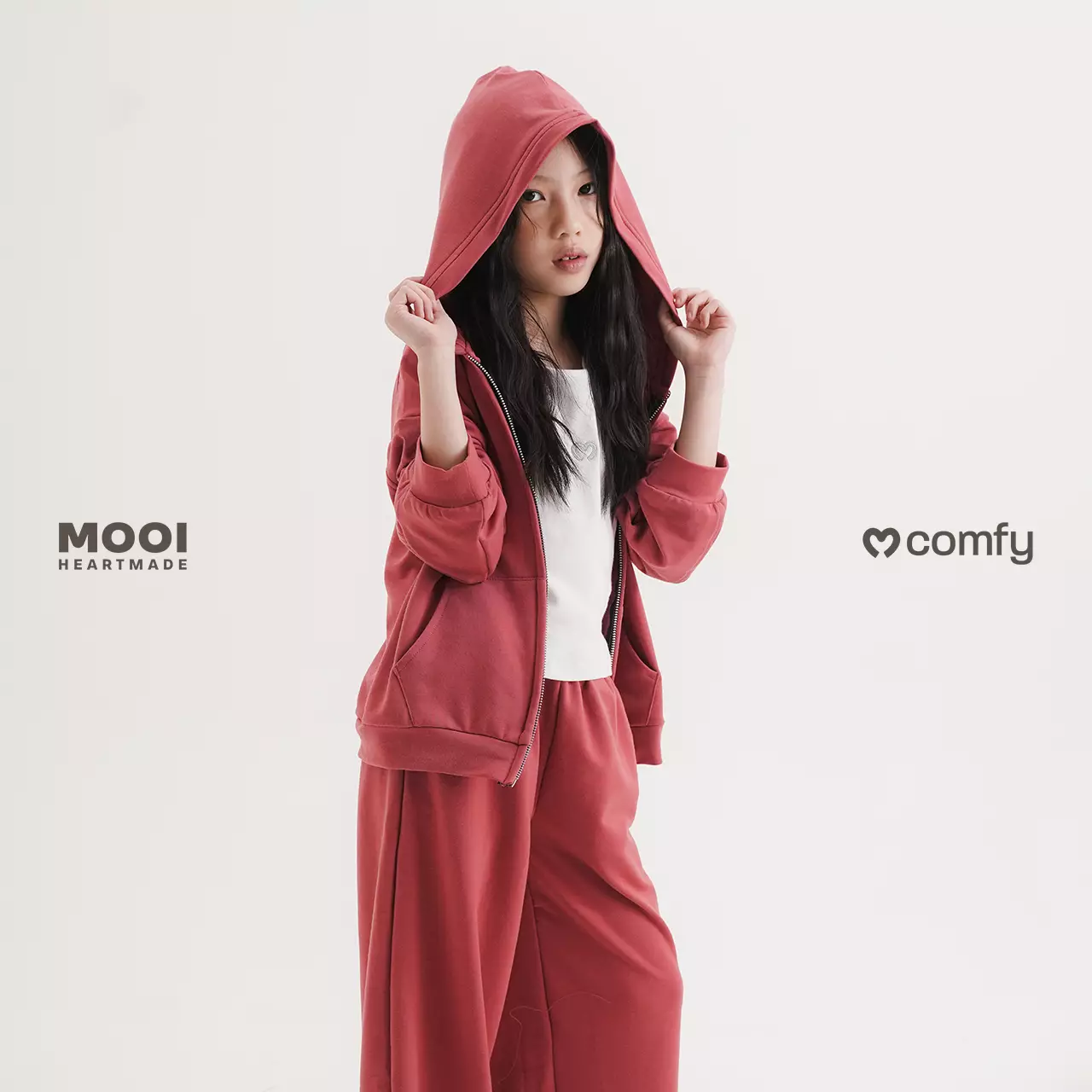 Mooi Atasan Hoodie Panjang Anak Comfy Jacket Hoodie - Red Clay