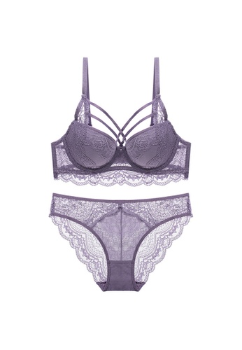 W.Excellence purple Premium Purple Lace Lingerie Set (Bra and Underwear) 725F3US84D414CGS_1