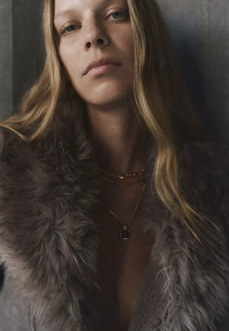 麂皮及皮草外套