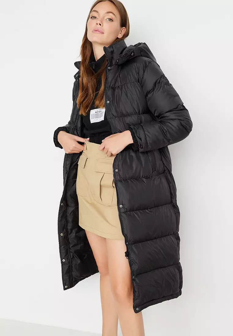 Black Hooded Water Repellent Long Puffer Jacket Twoaw23Mo00154