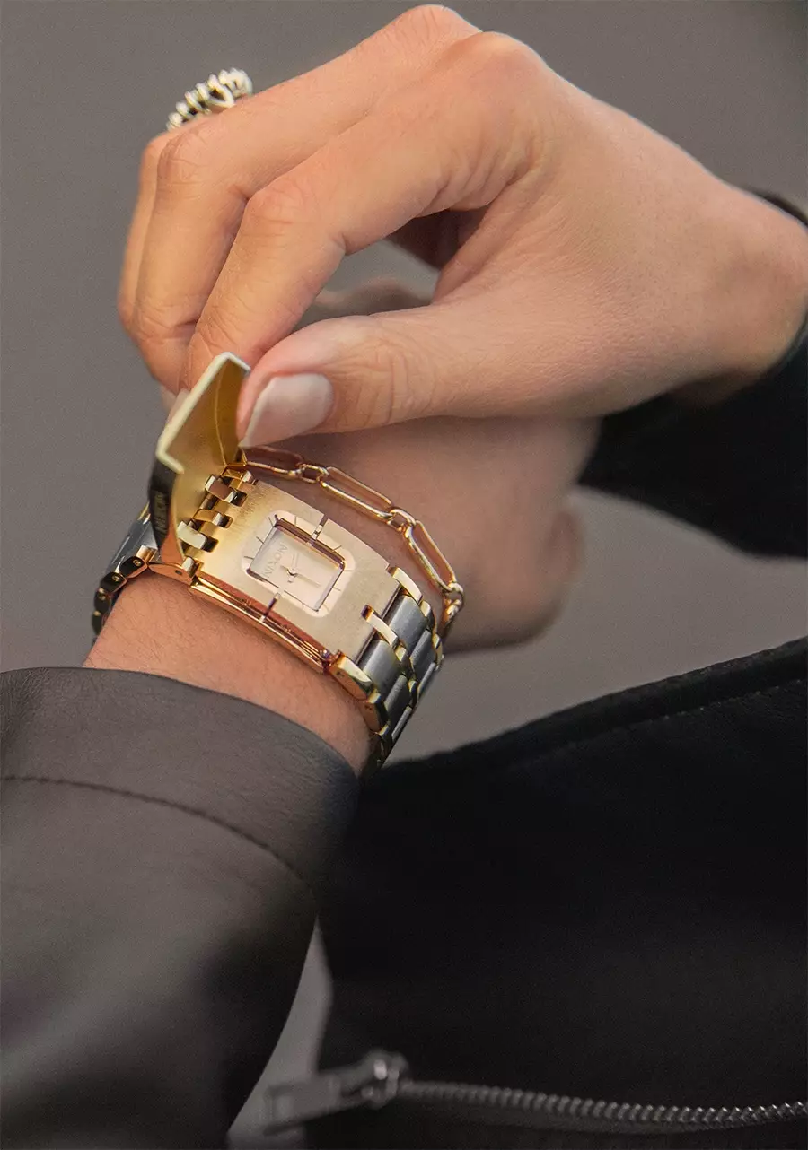 NIXON CONFIDANTE SILVER/ GOLD