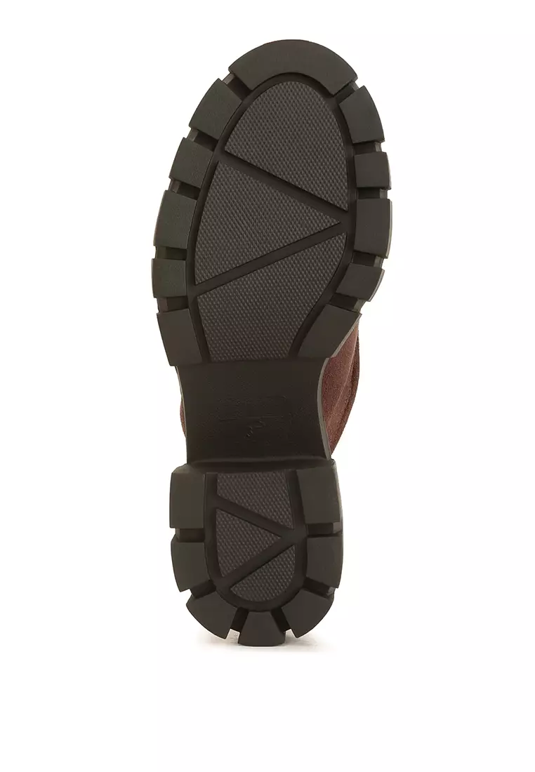 Sepatu Loafer Slip On Beludru Coklat