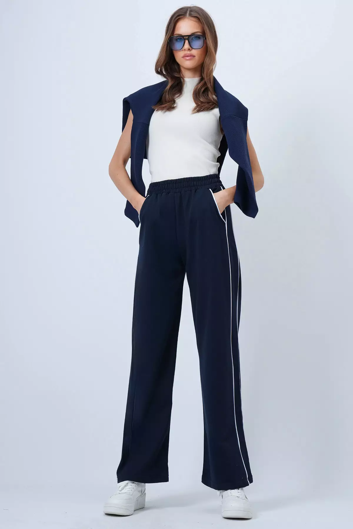 Navy Blue Wide Leg Sweatpants With Piping Detail And Elastic Waist Alc-X14611
