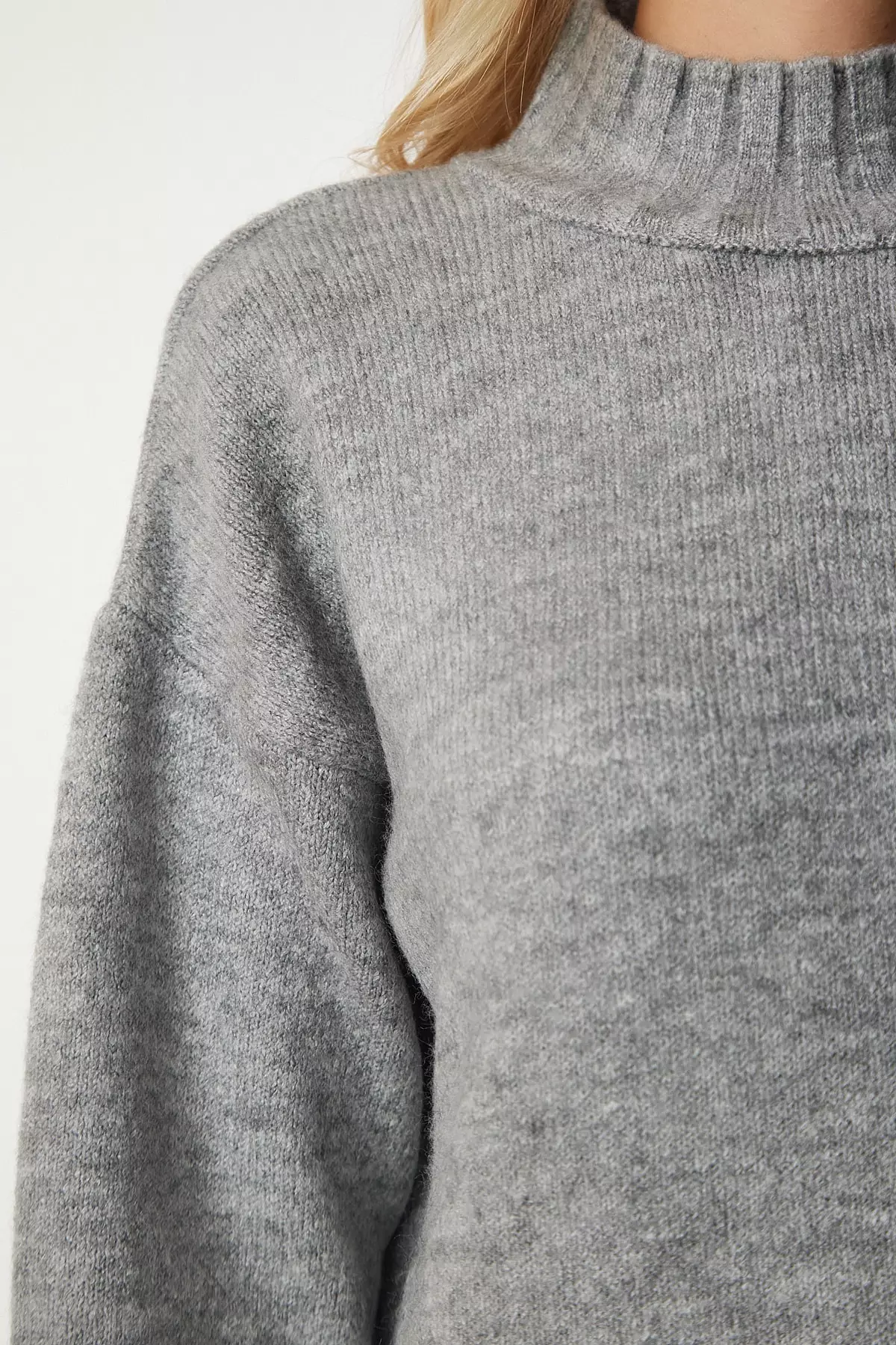 Mock Neck Knit Sweater