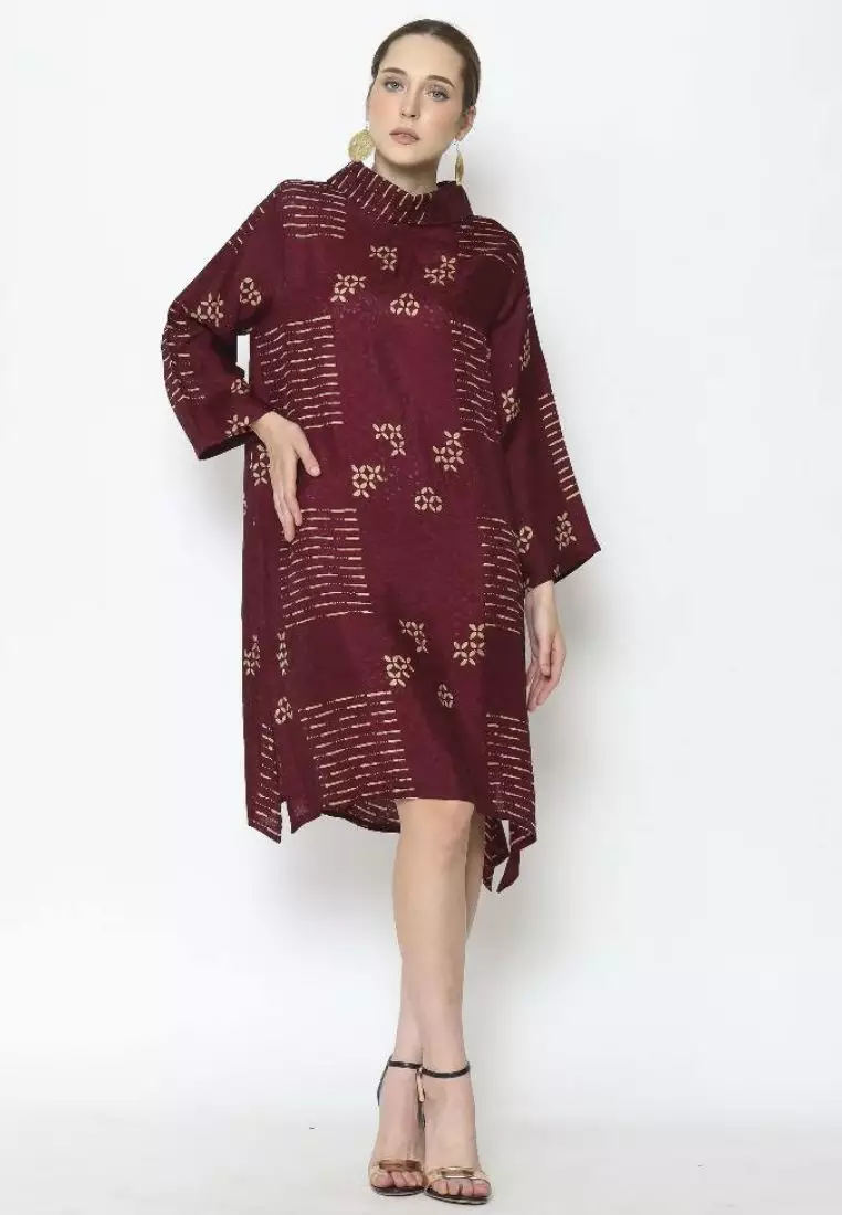 Rinjanie Batik - Tunik Batik Bola Kerah Red Wine - Dress Dua Sisi - Batik Sogan Modern Mix - Tunik Batik Modern - Tunik Batik Kekinian - Batik Cap Mix Ciprat - DTBK - RW