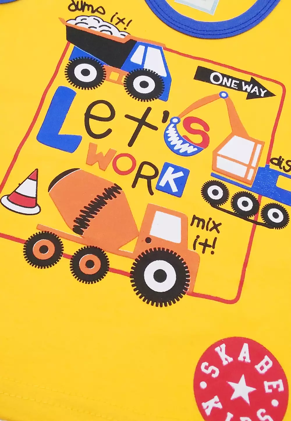 Wakakids Setelan Bayi Laki Laki Baju Singlet Anak Usia 6 Bulan Hingga 12 Bulan Set Celana Kaos Motif Tractor 3125 Kuning