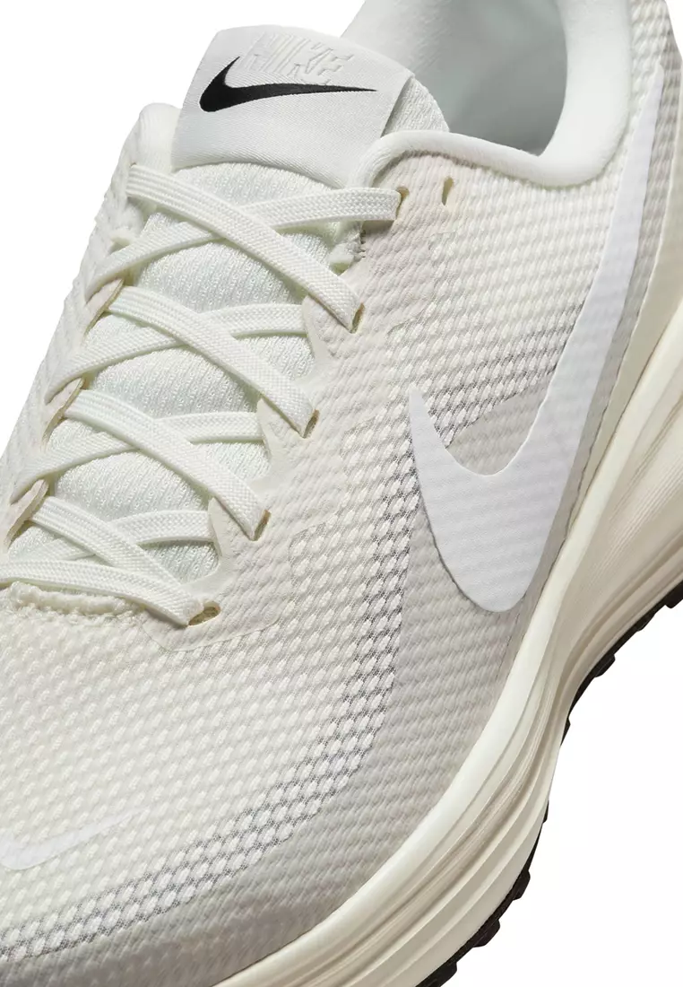 Revolution 8 Women's Road Running Shoes