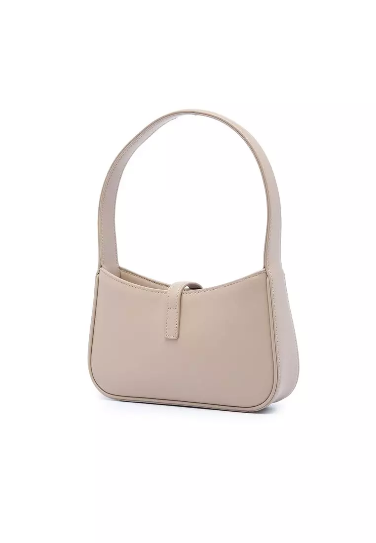 Pre-Loved Saint Laurent Mini Smooth Calfskin Le 5 A 7