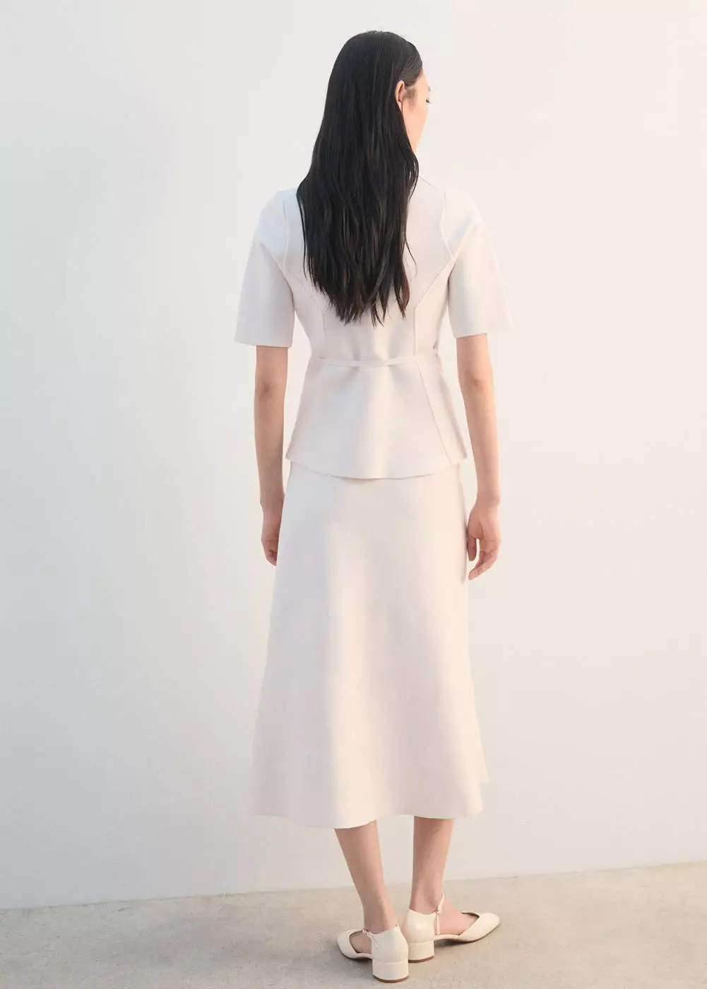 Jaket rajut dengan kerah kemeja